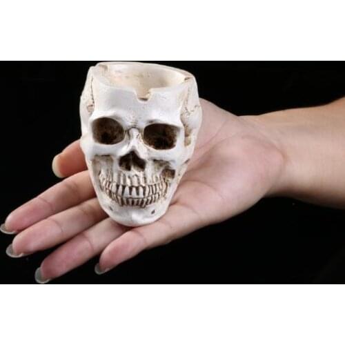 Skull ashtray personalized home ornaments resin skull model home decoration Halloween skull personality appliances