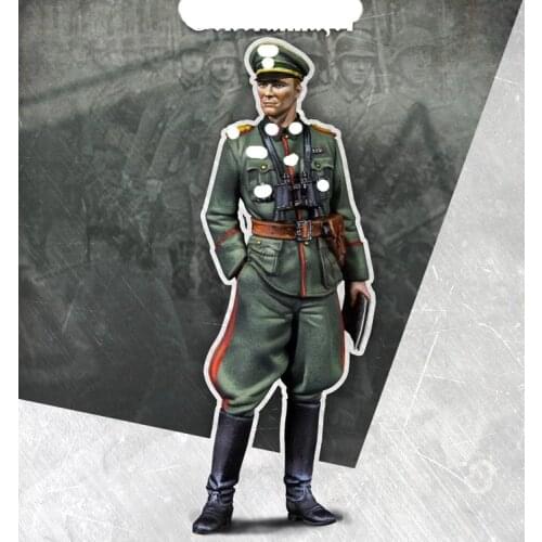 1/35 World War II officer, Resin Model Soldier GK, Military theme of WW2, Unassembled and unpainted kit