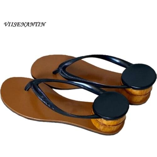 2020 Summer New Fashion All-match Outside Holiday Beach Shoes Personality Flip flops Mid-heel Solid Poly Urethane Slippers Women
