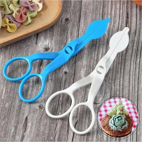 1PC Hot Selling Scissors for Cream Flower Transfer Tool Pastry Tools Flower Tray Kitchen Tart Decoratie Cake Decorating Tool