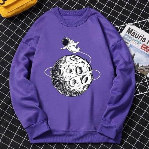 Flying Astronaut Cartoon Printed Men Hoodies O-Neck Loose Sweatshirt Anime Autumn Comfortable Clothing Cartoons Fleece Hoodies