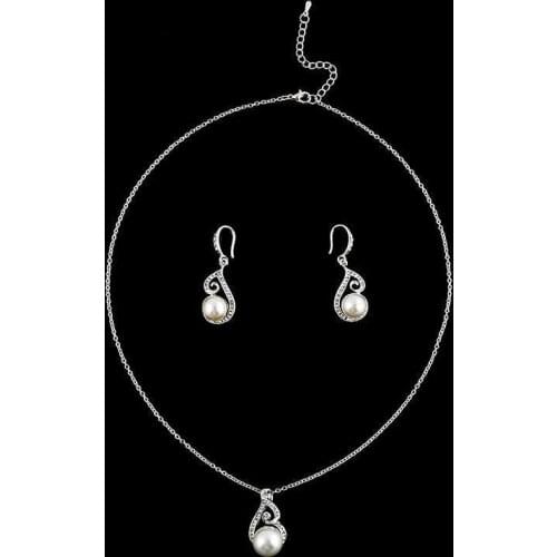 Trendy Crystal Pearl Earrings Necklace Set Bridal Party Jewelry Earrings Necklace For Women Gift Jewelry Set