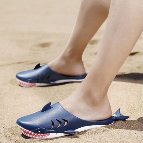 Sandals Men 2021 New Cute Cartoon Shark Slippers Men And Women Wear Non-Slip Home Beach Sandals And Slippers Women In Summer