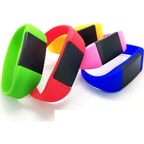 13.56MHz MF1K IC S50 Read Only Readable F08 NFC Tags ISO14443A Silicone NFC Blue Black Wristband Bracelet RFID Tag Card 1Pcs