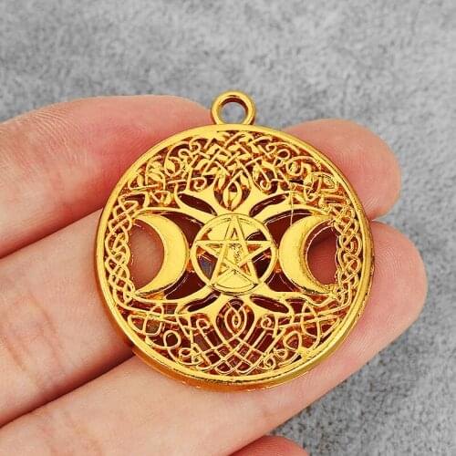 4PCS Antique Gold Hollow Filigree Moon&Star Round Charms Pendants for Necklace Making Jewelry Finding 34.5mm