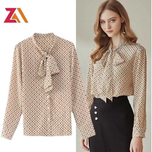 Cechy Daisy Blouses With Tie
