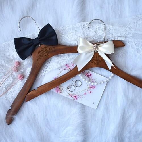 White, Brown Solid Wood Hanger Mens And Womens Wear Non-Slip Clothes Support Clothing Store Childrens Custom C