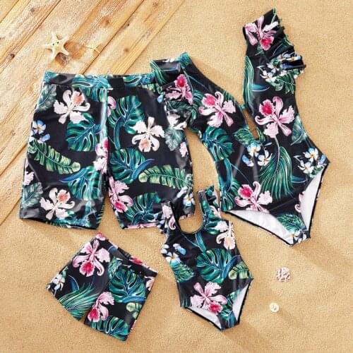 2021 Summer Leaf and Floral Family Matching Swimwear Mother And Daughter Bikini Father Son Swim Shorts Mommy And Me Swimsuit