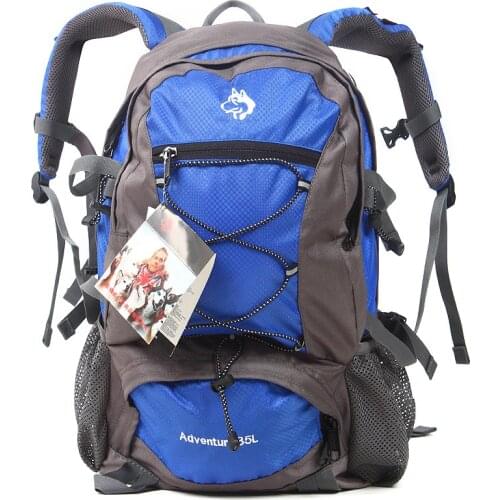 Jungle King 2017 new outdoor mountaineering bag small sports backpack classic carry waterproof men and women travel backpack35L