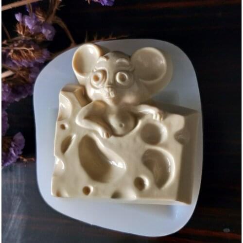 DW0161 PRZY Silicone Mold Mouse Soap Molds Gypsum Chocolate Candle Candy Mold Year Soap Rat in Cheese Clay Resin 2020 New Moulds