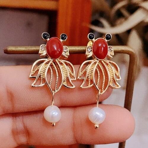 Popular Fashion Simple Temperament Fresh Goldfish Pearl Lovely Festive Auspicious Small Exquisite Net Red Earrings Female