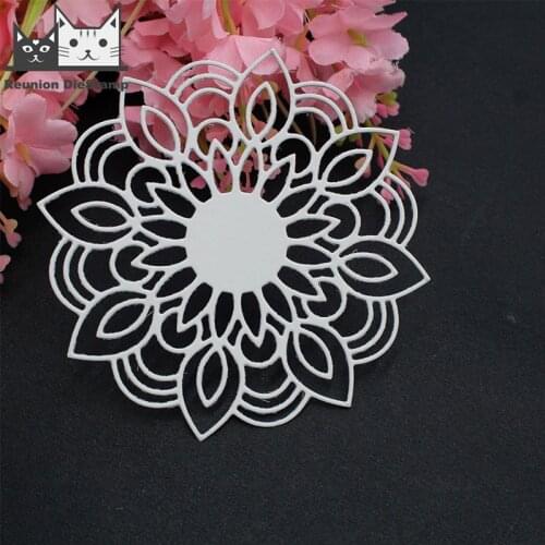 Reunion Lace Edge Circle Frame Metal Cutting Die Stencils for DIY Scrapbooking Album Decorative Embossing Hand-on Paper Cards