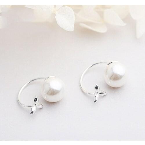 Hongye Real Pearl Ear Stud Female Earrings Clover Shaped s925 Rear-Mounted Ear Nail Statement Earrings for Women Fashion Jewelry