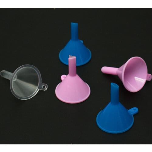 4Pcs Small Clear Plastic PP Mini Funnels Packaging Travel Tools for Empty Bottle Filling Perfumes Essential Oils Aromatherapy