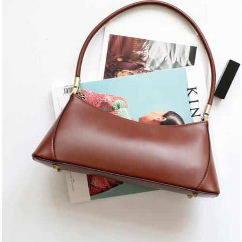 2021 New Design Small Square Leather Underarm Bag Exquisite Female Retro Baguette Bag One Shoulder Handbag
