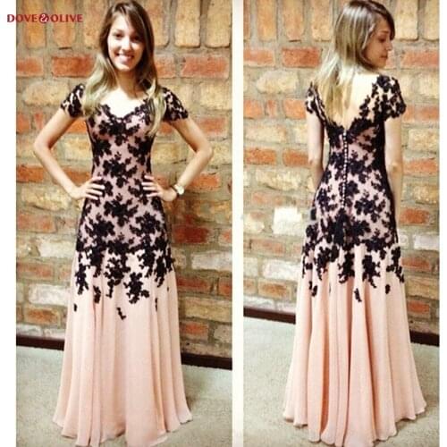 Women Long Evening Mother Of The Bride Dresses Pink Black Lace Applique V Neck Short Sleeve A Line Prom Gown Formal Dress
