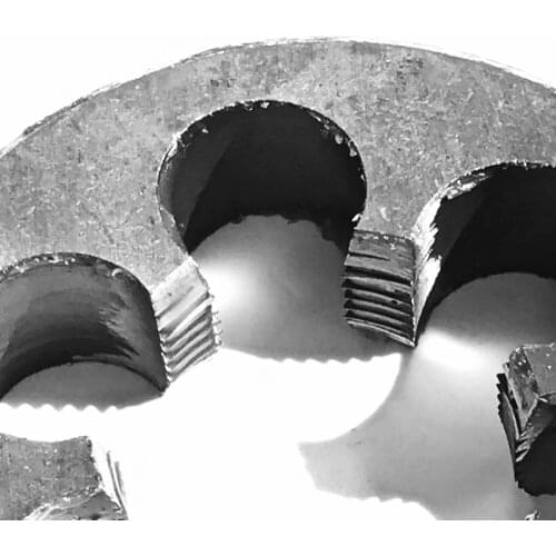 Free shipping of 1PC Manual Die M29*1.0/1.5/2.0mm threading die for hand threading metal iron aluminum copper workpiece