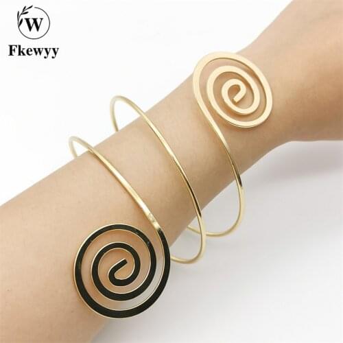 Fkewy New Fashion Bracelets Bohemia Jewelry Designer Temperament Cuff Bracelets For Women Circle Bangles Charm Punk Accessories