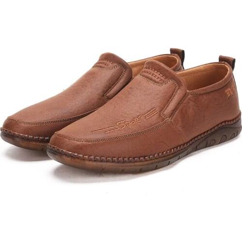Mens Loafers Comfortable Flat Casual Shoes Breathable Slip-On Soft Leather Driving Shoes Moccasins Mocasines Hombre Men Shoes