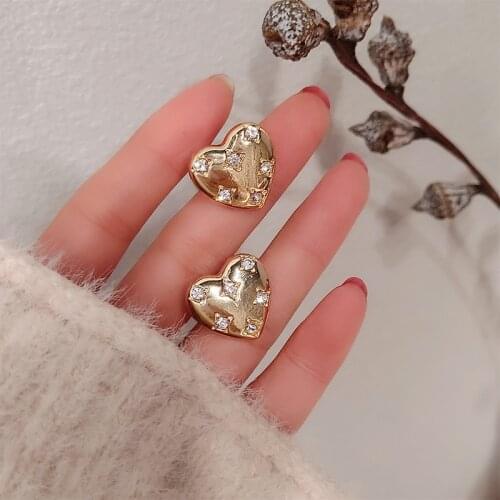 2020 New Fahion Womens Earrings Fine Metal Heart Earrings for Women Bijoux Korean Party Girl Jewelry Gifts Wholesale