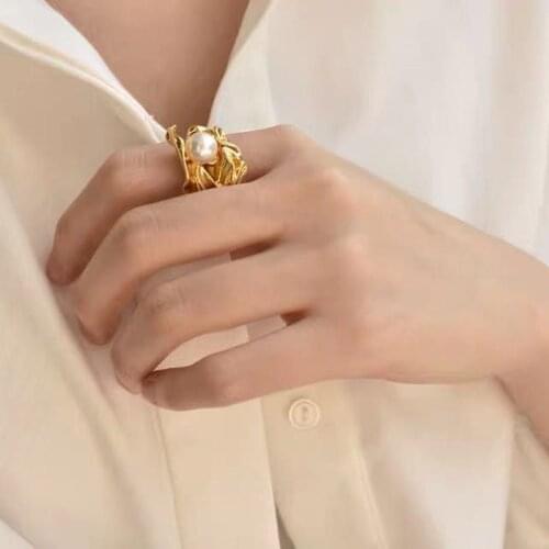 SRCOI Imitation Pearls Fashionable Leaf Fold Geometric Gold Color Metal Irregular Finger Rings For Women Girls Party Jewelry