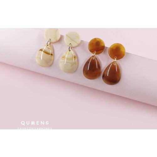 2020 Exquisite New Vintage Trend Water Drop Shaped Resin Elegant Womens Pendant Earrings Unique Costume Jewelries