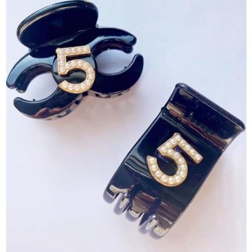 Korean Fashion Geometric Acryl Peral NO.5 Hair Claws Clip Crystal Horsetail Clip For Women Girls New Rhinestone Clip Jewelry