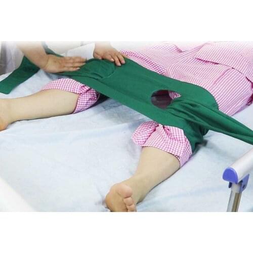 Constraints of the knee with the leg knee lower bound fixed against the agitation lashing elderly patient care in bed