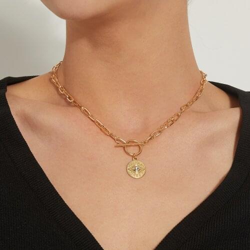 Fashion Devil Eye Rhinestone Pendant Necklace Female 2021 Trendy Jewelry Clavicle Chain Short Necklaces for Women Simple New