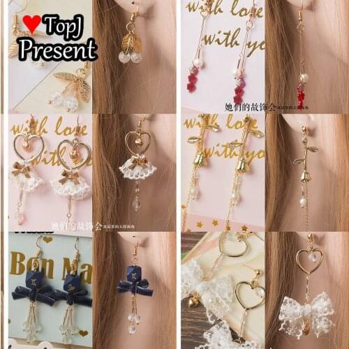 Woman girl Simple and fashionable Earrings Golden Pearl lady with peach heart Japanese girl Heart Earrings