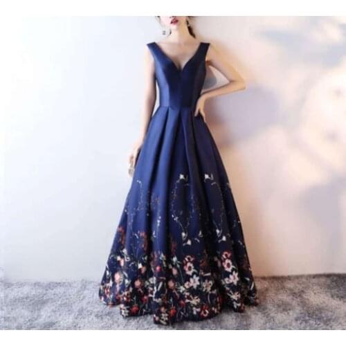 Elegant Red Royal Long Bridesmaid A-line Dresses Wedding Party Dress Women Fashion Slash neck sleeveless dress