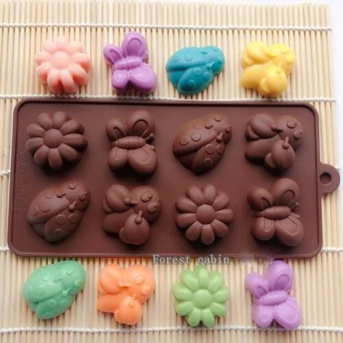 8 Holes DIY Insect Silicone Mold Flower Butterfly Bee Ladybug Cake Fondant Mold Kitchen Baking Tools Handmade Soap Mold Ice Tray