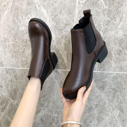 Women Rain Boots Vogue Non-slip Ladies Waterproof Ladies Fur Plush Flats Platform Winter Warm Female Chelsea Shoes Slip On