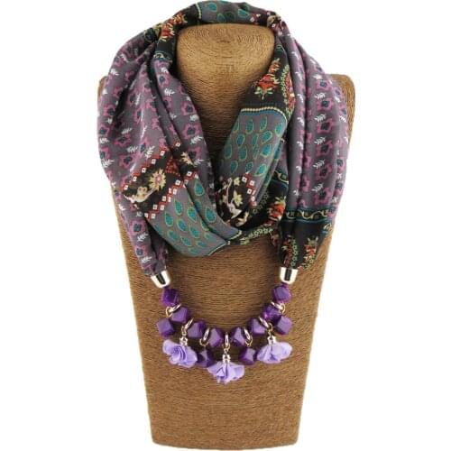 Printed Chiffon Collar Scarf Square Resin Febric Flower Pendants Necklace Scarf Fashion Jewelry Infinity Neckerchief Foulard