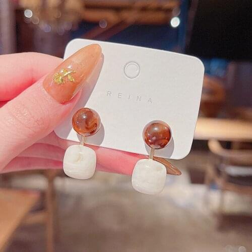 Korean New Elegant Acrylic Spherical Square Stud Earrings for Women Retro Jewelry Female Delicate Ear Studs Fashion Earrings