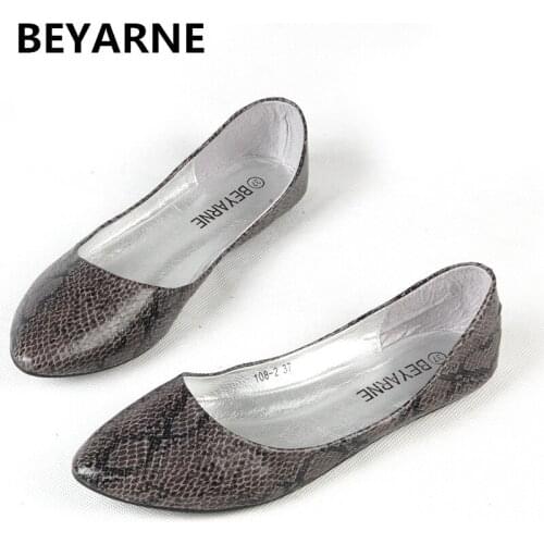 BEYARNE New fashion Lady soft sole Flats Shoes for drive pregnant woman shoes Women autumn spring work Shoes Snake Skin 35-41