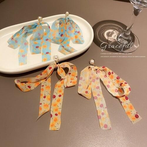 Fashion Statement Earrings New Pearl Flannel Bow Earrings for Women Drop Earrings 2021 Modern Female Jewelry