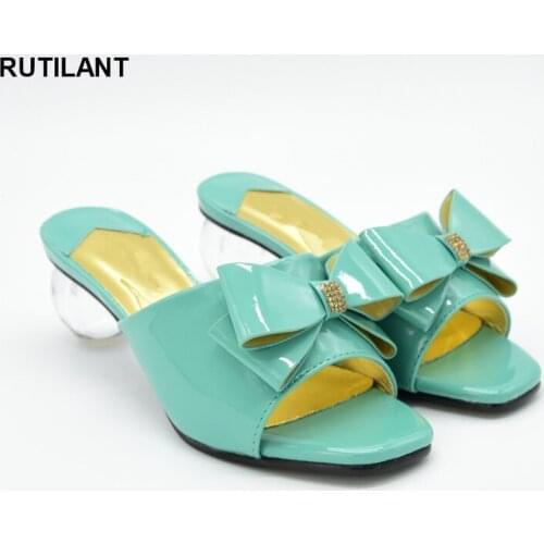 Latest Transparent Crystal Platform High Heel Decorated with Rhinestone Sweet Style for Royal Wedding Party Slingbacks Sandals