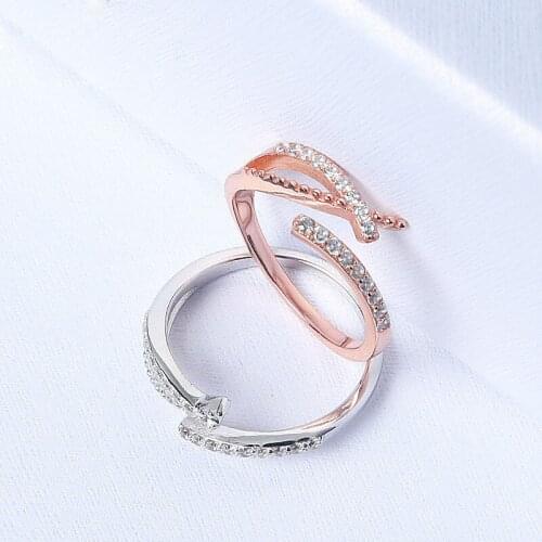 Y&C Wedding Rings