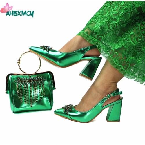 Classics Style Nigerian Women Shoes Matching Bag in Green Color Decorate with Rhinestone Sandals for Wedding Party
