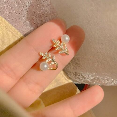 PERMIH Leaf Earrings For Women Geometry Metal Gold Earrings Simple Chic Female Earrings Pearl Earrings 2021 Trend Earrings