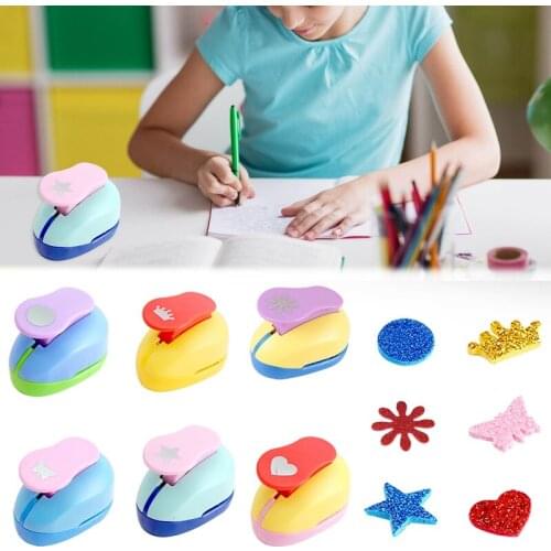 6 Pieces/set 1.5cm New Snowflake Embossing Device Childrens Handmade Diy Printing Medium Drawing Hole Punch Office Supplies