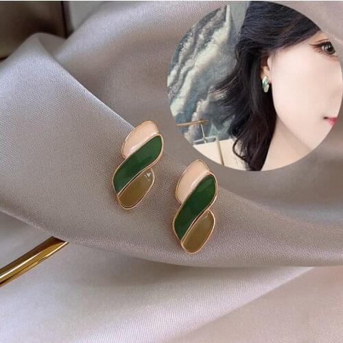 Irregular Geometric Metal Stud Earrings 2021 New Simple Retro Fashion Joker Earrings Women Jewelry, Gift Accessories