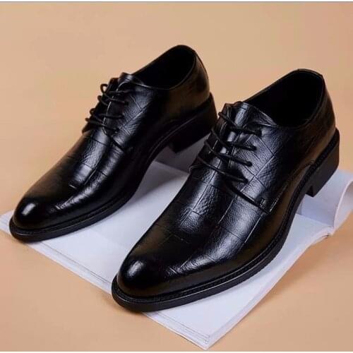 2021 New Mens Shoes Lace Up British Leisure Business Dress Pointed Wedding Shoes Versatile Mens Shoes Waterproof Antiskid
