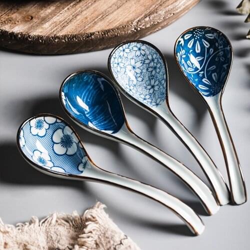 1PC Japanese Style Ceramic Handpainting Blue Flower Soup Spoon Bend Hook Long Handle Spoon Tableware Household Kitchen Supplies