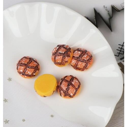 1:12 Doll House Miniature kitchen food breakfast pineapple bread decoration