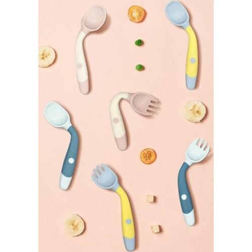 2Pcs/Set Cute Cartoon Food Grade PP Baby Spoon Tableware Bendable Baby Utensil Spoon Fork Feeding Dishware Set
