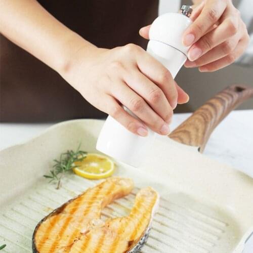 6 Inch Ceramic Pepper Grinder Adjustable Coarseness Sichuan Pepper Sea Salt Spice Mill Seasoning Container Condiment Jar