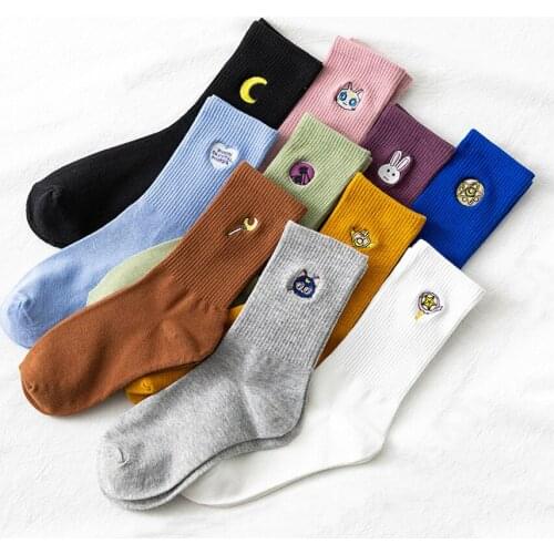 Funny Embroidery Cotton Women Socks Solid Color Black White Pink Happy Cute Pattern Moon Bunny Love Cat Staff Casual Crew Sock