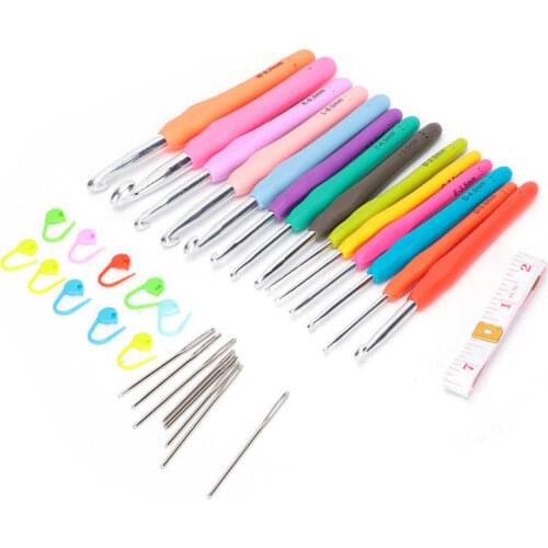 Cotton Hand Knitting Yarn DIY Knitting Crochet Kit Ergonomic Design Knitting Hook TPR Soft Handle Hooks Needles for